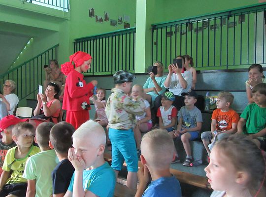 Współpraca ze Szkołą nr 5 -Przedstawienie teatralne