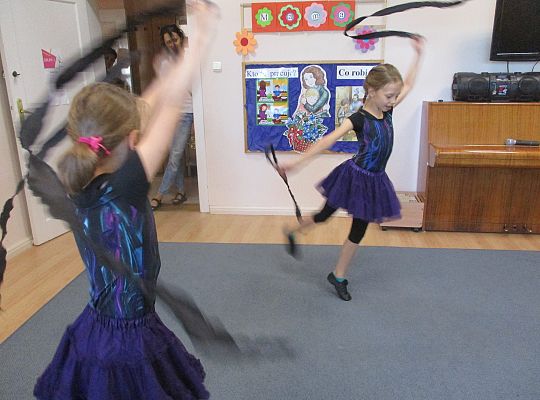 Absolwenci naszego przedszkola z wizytą