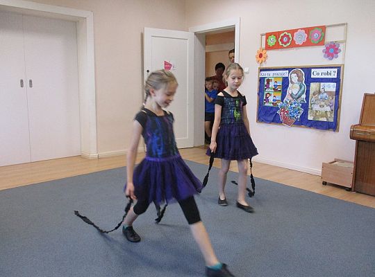 Absolwenci naszego przedszkola z wizytą