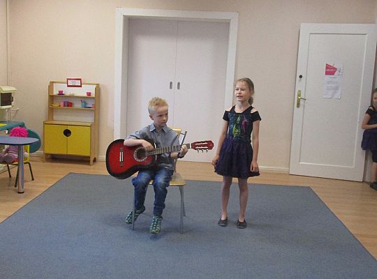 Absolwenci naszego przedszkola z wizytą