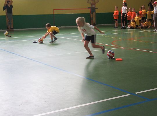 Zawody sportowe w Szkole nr 5