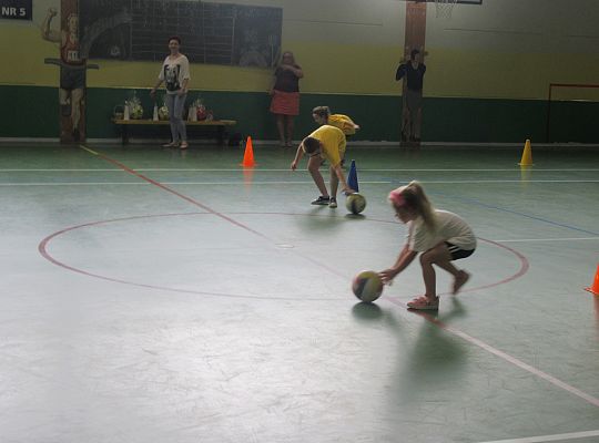 Zawody sportowe w Szkole nr 5