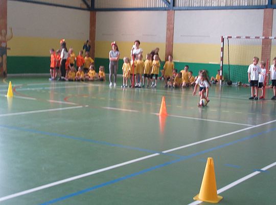 Zawody sportowe w Szkole nr 5