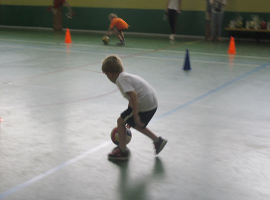 Zawody sportowe w Szkole nr 5