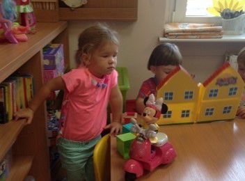 My o pszczółki i owady dbamy,więc domki zakładamy gr. I