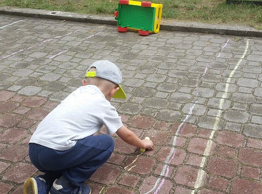 Zabawy na placu przedszkolnym GR II