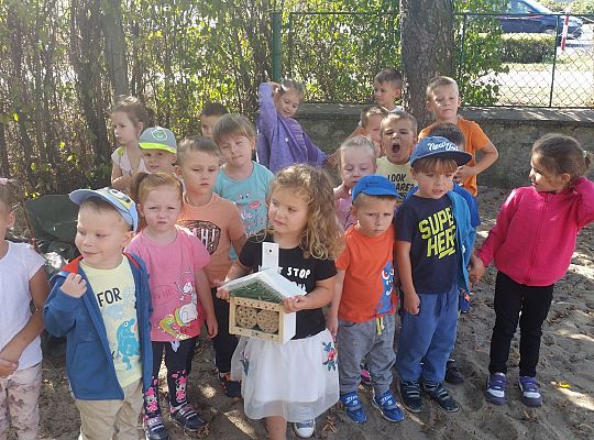My o pszczółki i owady dbamy,więc domki zakładamy gr. II