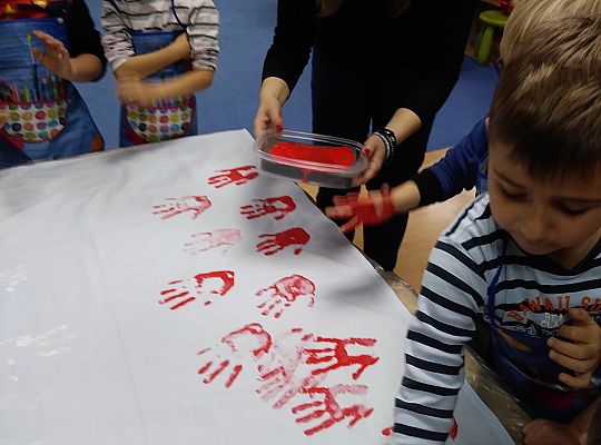 Gr IV-biel i czerwień to nasze barwy-flaga