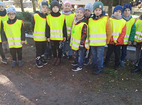 Gr IV-czcimy pamięć wszystkich zmarłych którzy oddali życie za wolność Polski