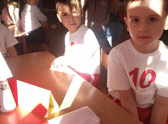 Gr IV-Turniej wiedzy o Polsce w Przedszkolu nr 1 "Kocham Cie Polsko"