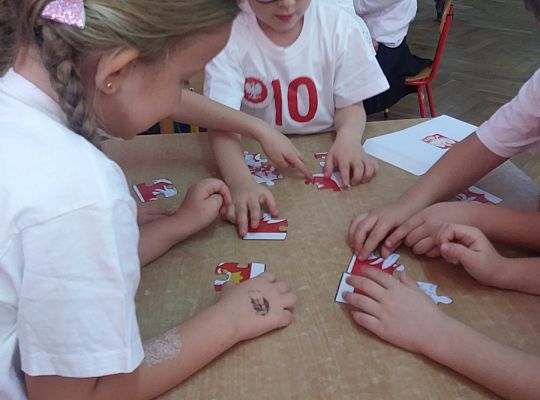 Gr IV-Turniej wiedzy o Polsce w Przedszkolu nr 1 "Kocham Cie Polsko"