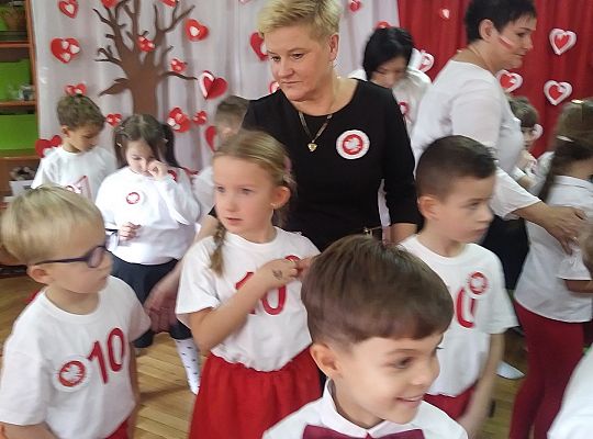 Gr IV-Turniej wiedzy o Polsce w Przedszkolu nr 1 "Kocham Cie Polsko"