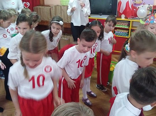 Gr IV-Turniej wiedzy o Polsce w Przedszkolu nr 1 "Kocham Cie Polsko"