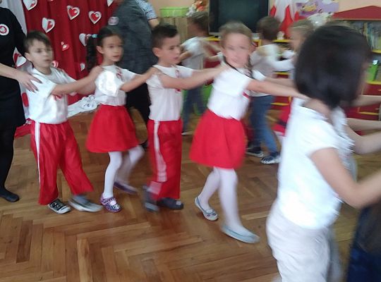 Gr IV-Turniej wiedzy o Polsce w Przedszkolu nr 1 "Kocham Cie Polsko"