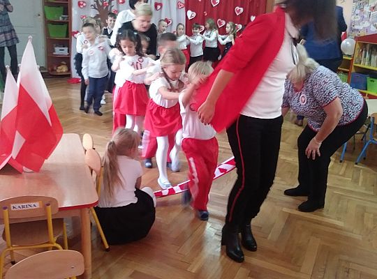 Gr IV-Turniej wiedzy o Polsce w Przedszkolu nr 1 "Kocham Cie Polsko"