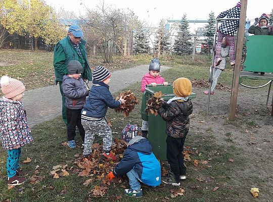 Gr III-jesienne prace w ogrodzie przedszkolnym