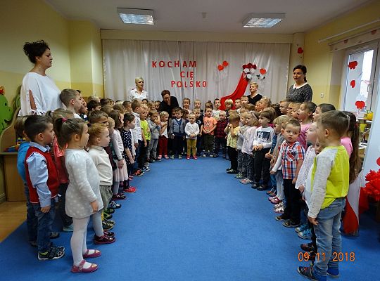 Śpiewamy "MAZURKA DĄBROWSKIEGO"