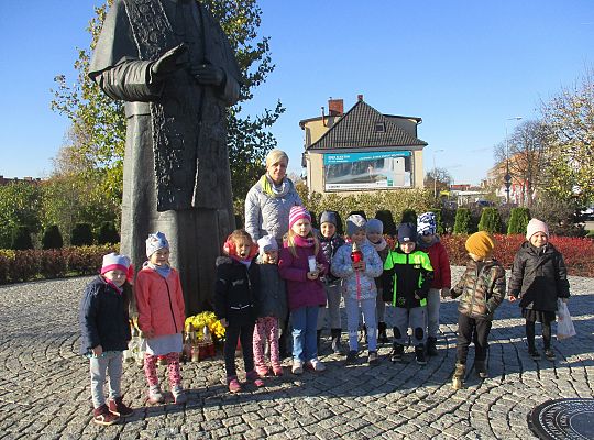 Gr III Wyjście pod pomnik