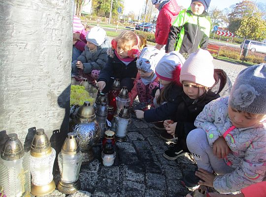 Gr III Wyjście pod pomnik