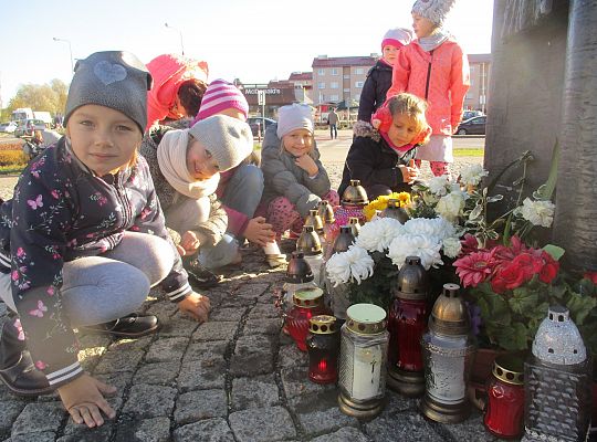 Gr III Wyjście pod pomnik