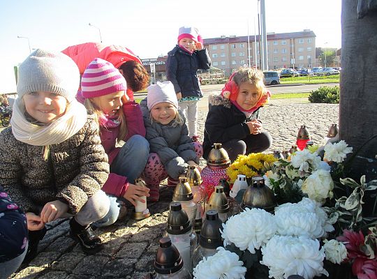 Gr III Wyjście pod pomnik