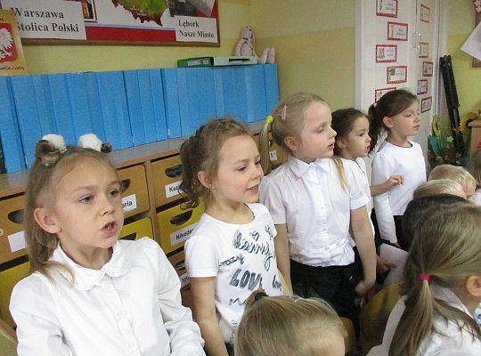 Uroczysty apel z okazji 100 rocznicy Odzyskania Niepodległości