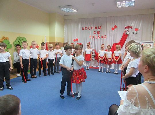 Uroczysty apel z okazji 100 rocznicy Odzyskania Niepodległości