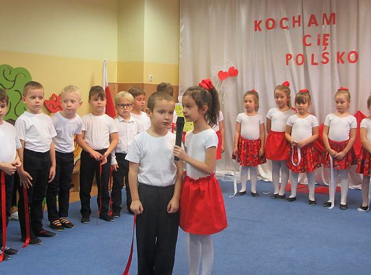 Uroczysty apel z okazji 100 rocznicy Odzyskania Niepodległości