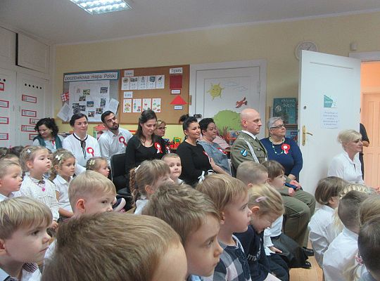 Uroczysty apel z okazji 100 rocznicy Odzyskania Niepodległości