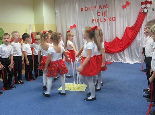 Uroczysty apel z okazji 100 rocznicy Odzyskania Niepodległości