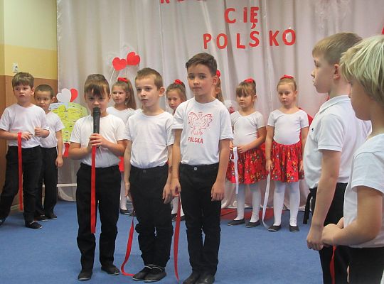 Uroczysty apel z okazji 100 rocznicy Odzyskania Niepodległości