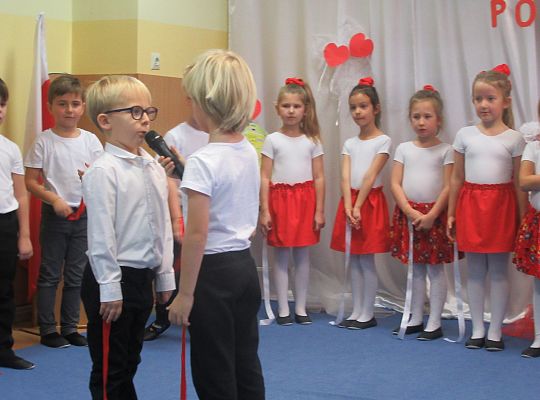 Uroczysty apel z okazji 100 rocznicy Odzyskania Niepodległości