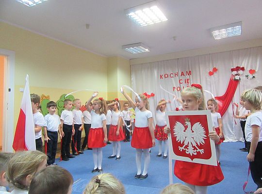 Uroczysty apel z okazji 100 rocznicy Odzyskania Niepodległości