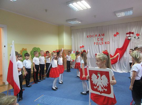 Uroczysty apel z okazji 100 rocznicy Odzyskania Niepodległości