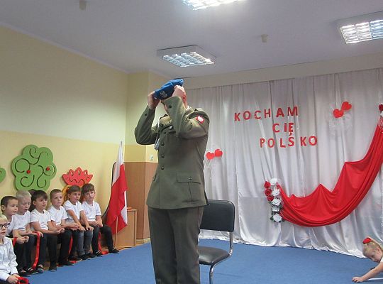 Uroczysty apel z okazji 100 rocznicy Odzyskania Niepodległości