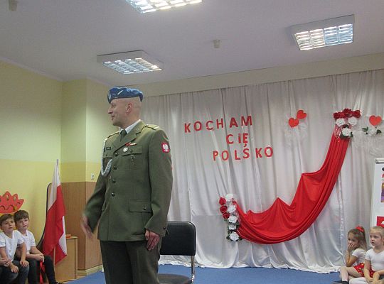 Uroczysty apel z okazji 100 rocznicy Odzyskania Niepodległości