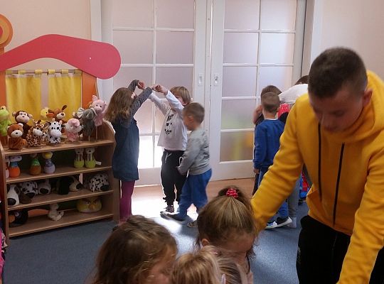 GR. II Wizyta dzieci ze szkoły w Wicku