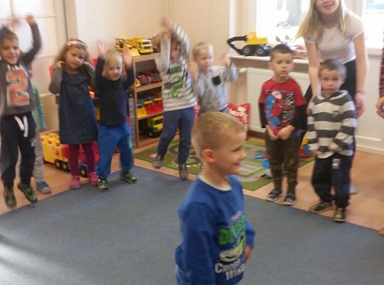 GR. II Wizyta dzieci ze szkoły w Wicku