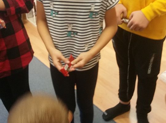 GR. II Wizyta dzieci ze szkoły w Wicku