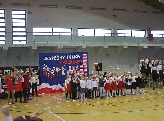 Spotkanie w Szkole Podstawowej nr 7 "Jesteśmy Polką i Polakiem"