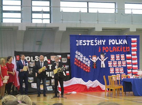 Spotkanie w Szkole Podstawowej nr 7 "Jesteśmy Polką i Polakiem"