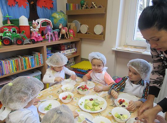 GR I -Sałatka owocowa