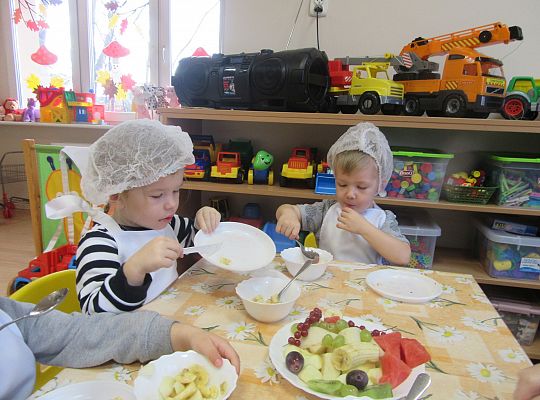 GR I -Sałatka owocowa