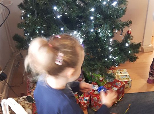 Gr. II Ubieramy choinkę