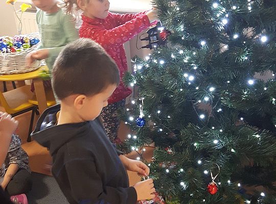 Gr. II Ubieramy choinkę
