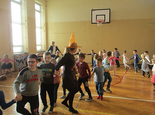 Gr. III i IV Wizyta w Szkole Podstawowej nr 7 w Lęborku - Andrzejki