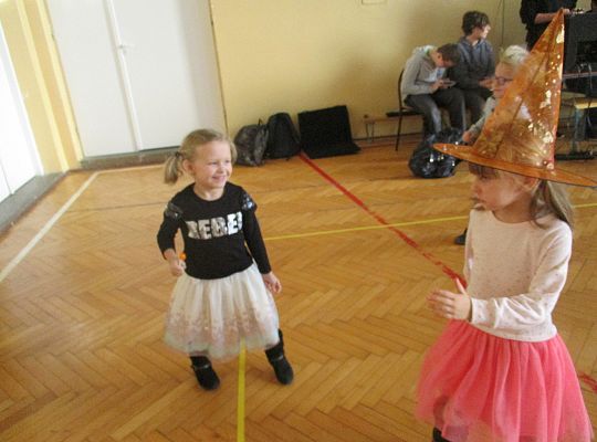 Gr. III i IV Wizyta w Szkole Podstawowej nr 7 w Lęborku - Andrzejki