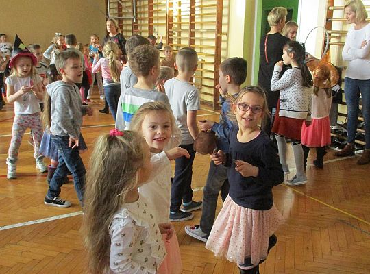 Gr. III i IV Wizyta w Szkole Podstawowej nr 7 w Lęborku - Andrzejki