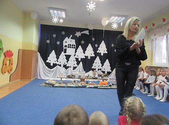 Występ wigilijny gr. III dla przedszkolaków