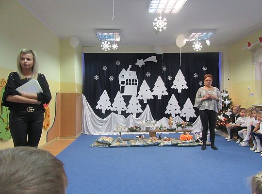 Występ wigilijny gr. III dla przedszkolaków